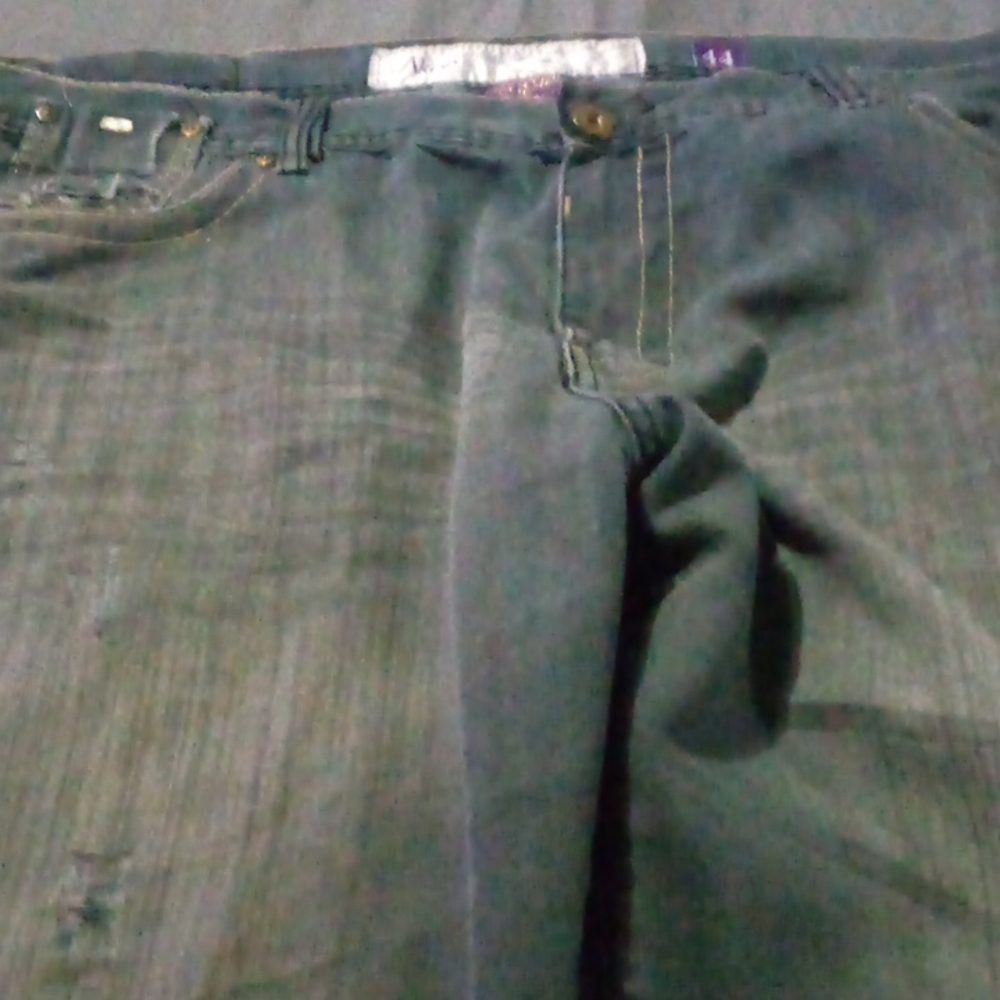 Men akoo jeans